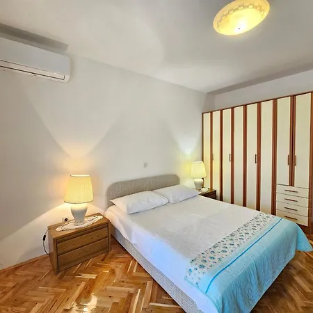 Apartman By Interhome Novi Vinodolski