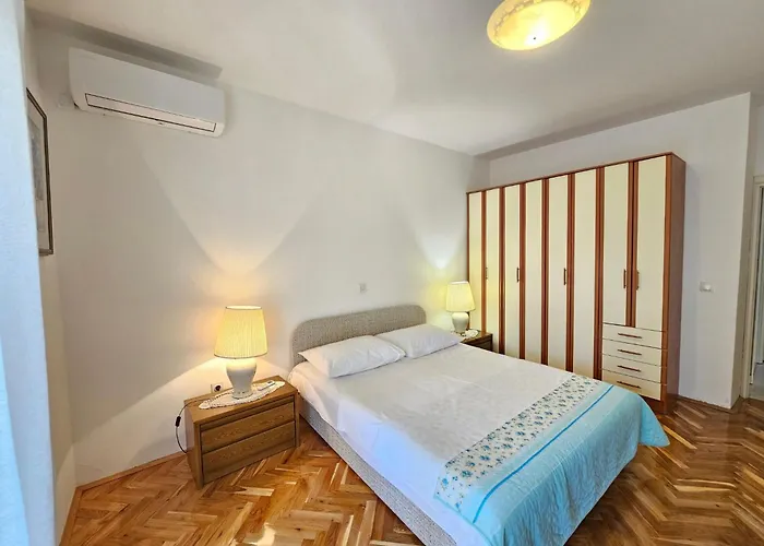 Apartamento Fuer 8 Personen- 150m Vom Entfernt By Interhome Novi Vinodolski